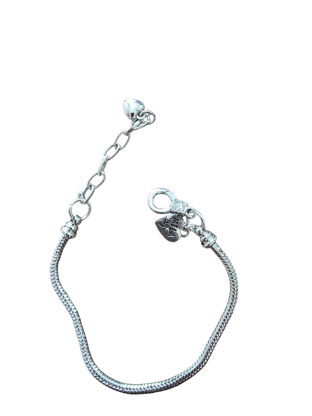 Armband med berlocker